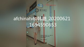 STP30664 4P大作战！喝尿舔精！变态重口！【白桃小萝莉】真刺激！尿女的嘴里吞下，又黄泡沫又多