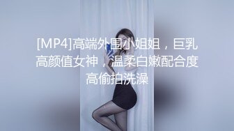 原创美臀小姐姐主动吸