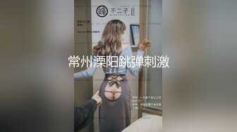 风景区女厕全景偷拍多位美女少妇前来献B (2)